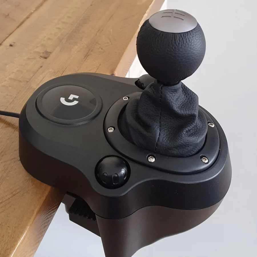 Offers Logitech Driving Force Shifter