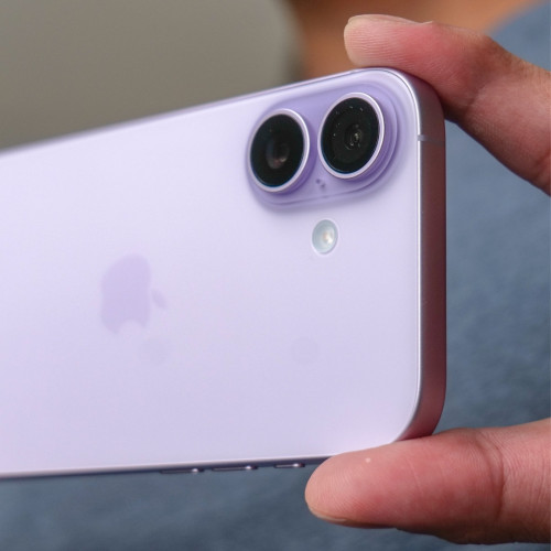 iPhone 17