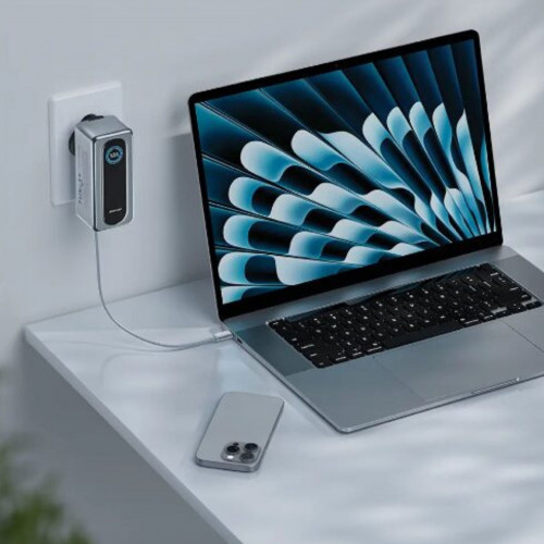 Green Lion Evera 15000mAh PowerBank + Adapter